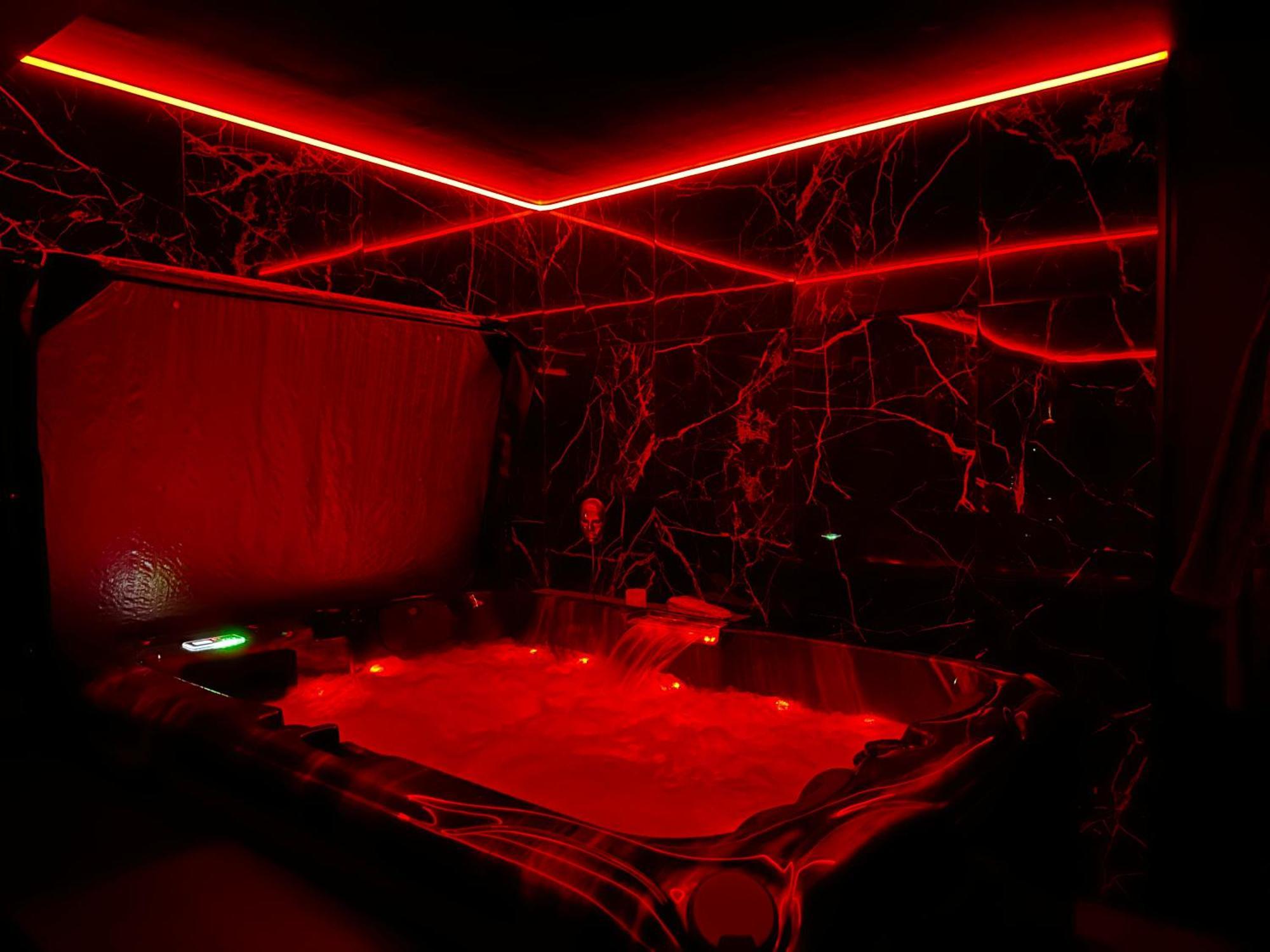 Love Room Passion Saint-Hilaire-de-Talmont 외부 사진